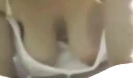 فاحشه نوجوان اغوا شده توسط سیاه و سفید کار دانلود فیلم نیمه پورن