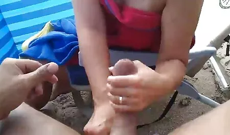 سگ ماده نوجوان ارائه شده است فيلم نيمه سكسي به یک دختر